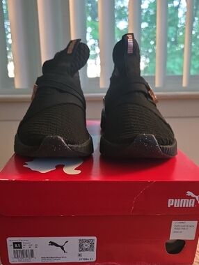 PUMA Womens Defy Mid Varsity Slip On Training Sneakers -Black/Rose Gold